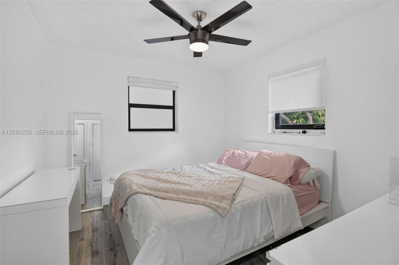 20310 NE 14th Ave , Miami, FL 33179 Photo