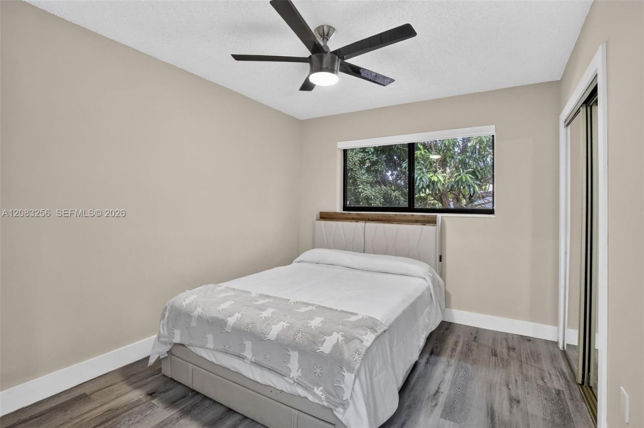 20310 NE 14th Ave , Miami, FL 33179 Photo