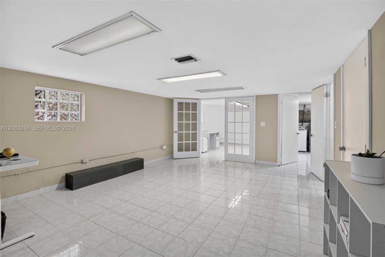 20310 NE 14th Ave , Miami, FL 33179 Photo