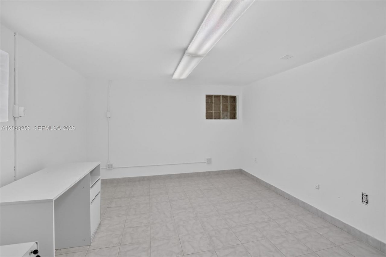 20310 NE 14th Ave , Miami, FL 33179 Photo