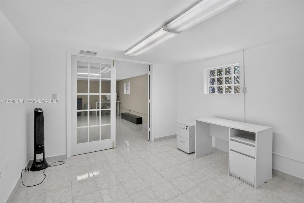 20310 NE 14th Ave , Miami, FL 33179 Photo