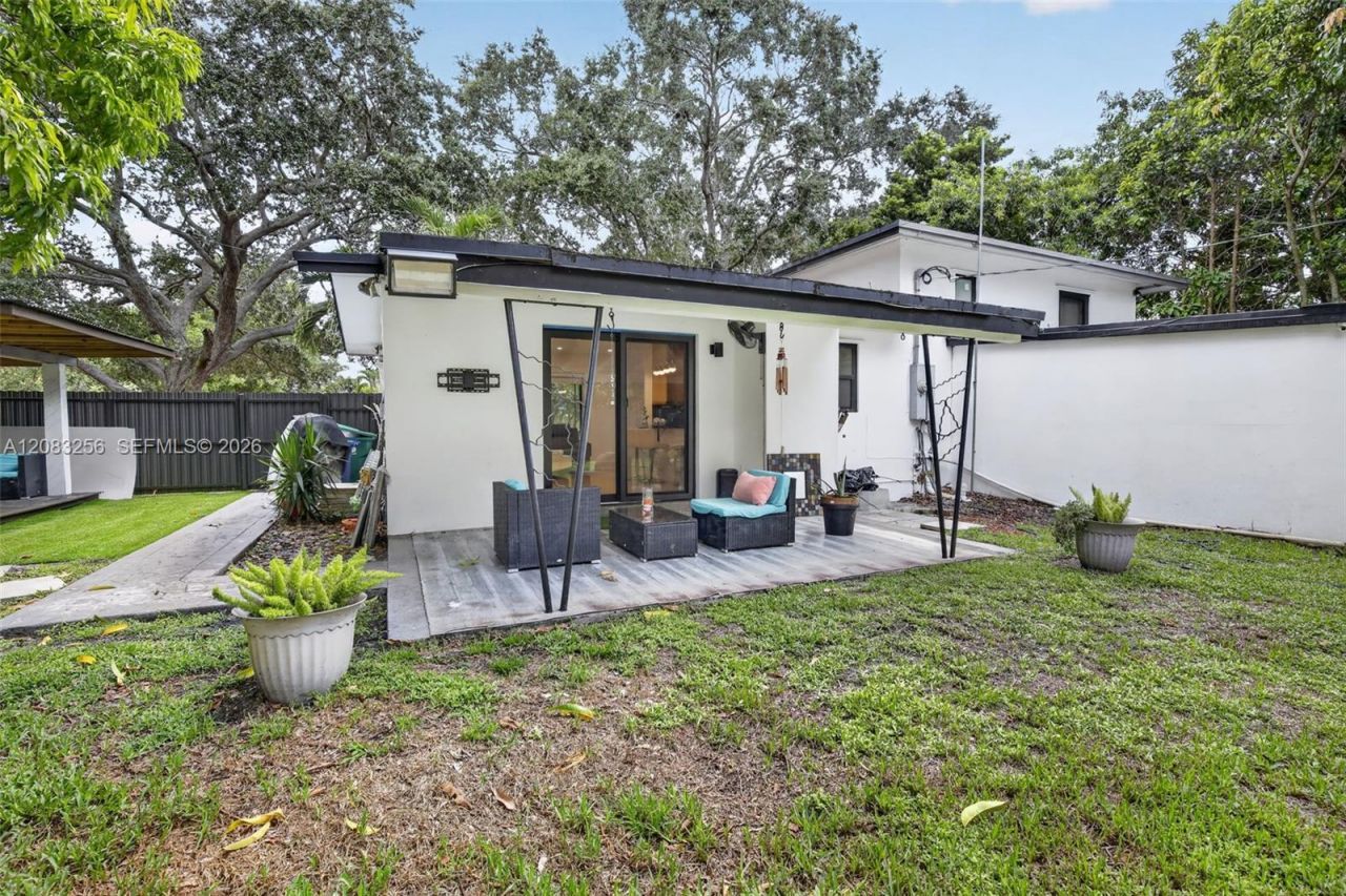 20310 NE 14th Ave , Miami, FL 33179 Photo