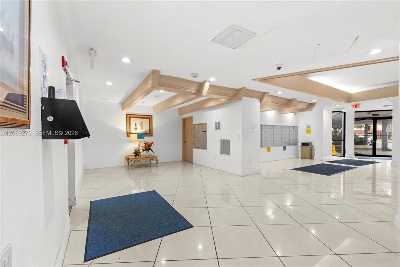 1200 NE Miami Gardens Dr , Unit 315W, Miami, FL 33179 Photo