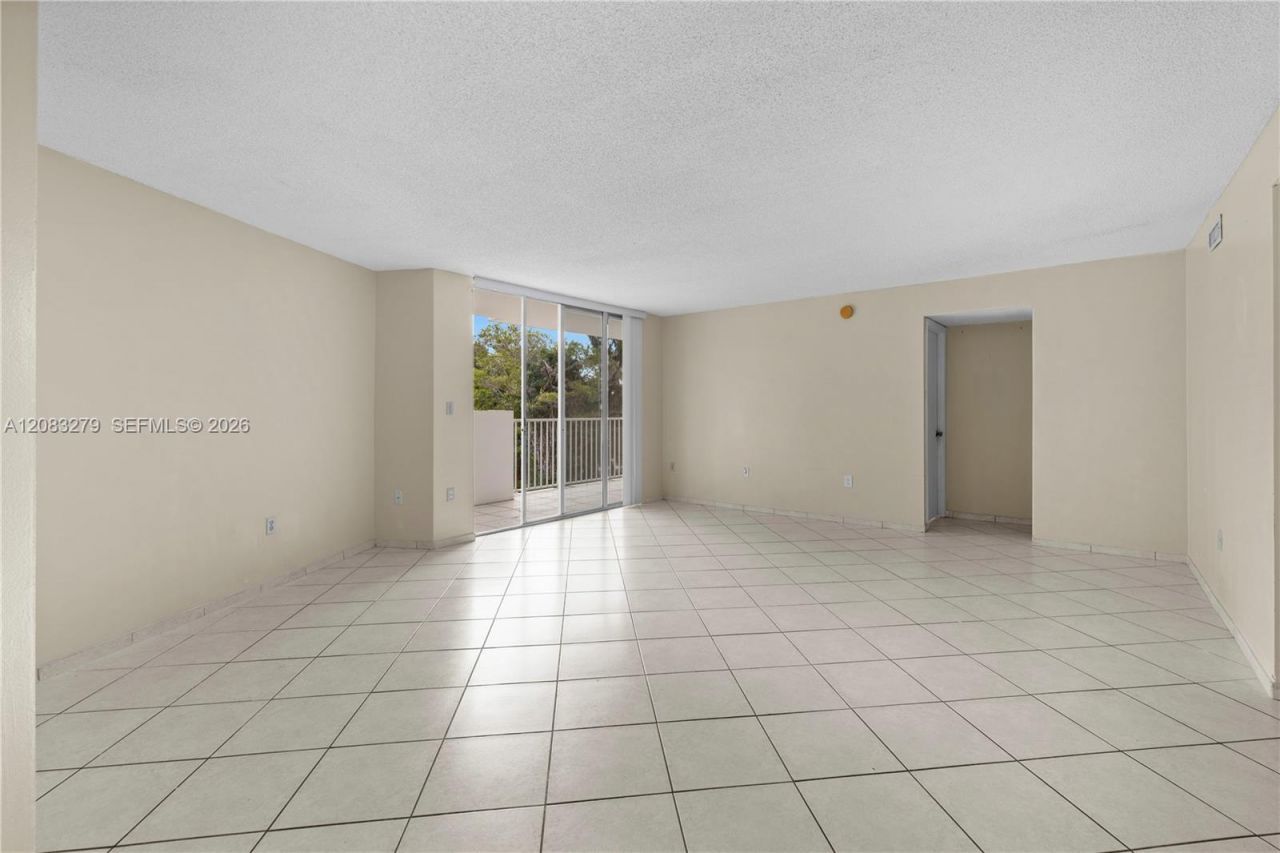 1200 NE Miami Gardens Dr , Unit 315W, Miami, FL 33179 Photo
