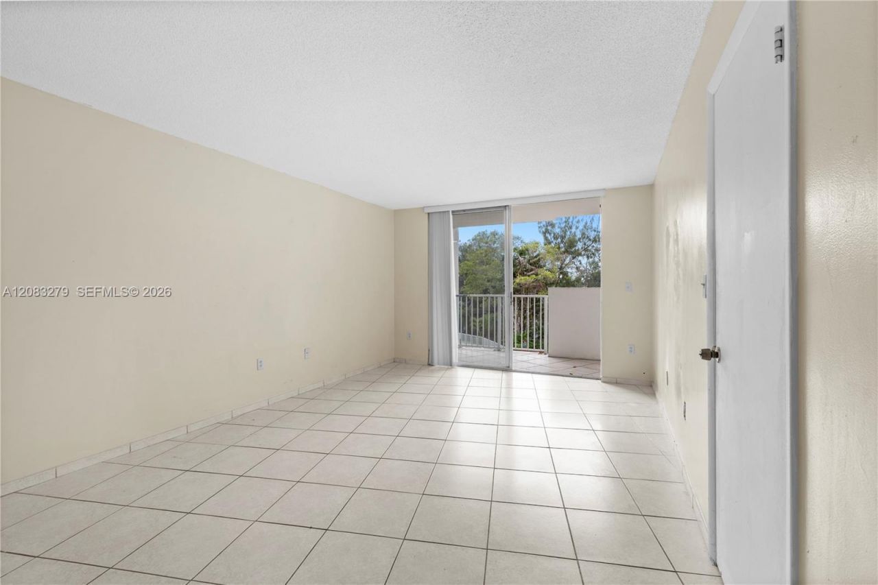 1200 NE Miami Gardens Dr , Unit 315W, Miami, FL 33179 Photo