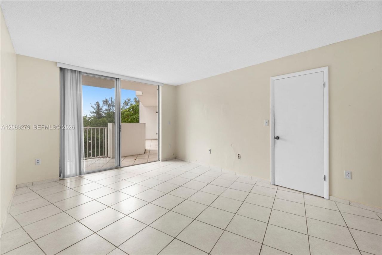 1200 NE Miami Gardens Dr , Unit 315W, Miami, FL 33179 Photo