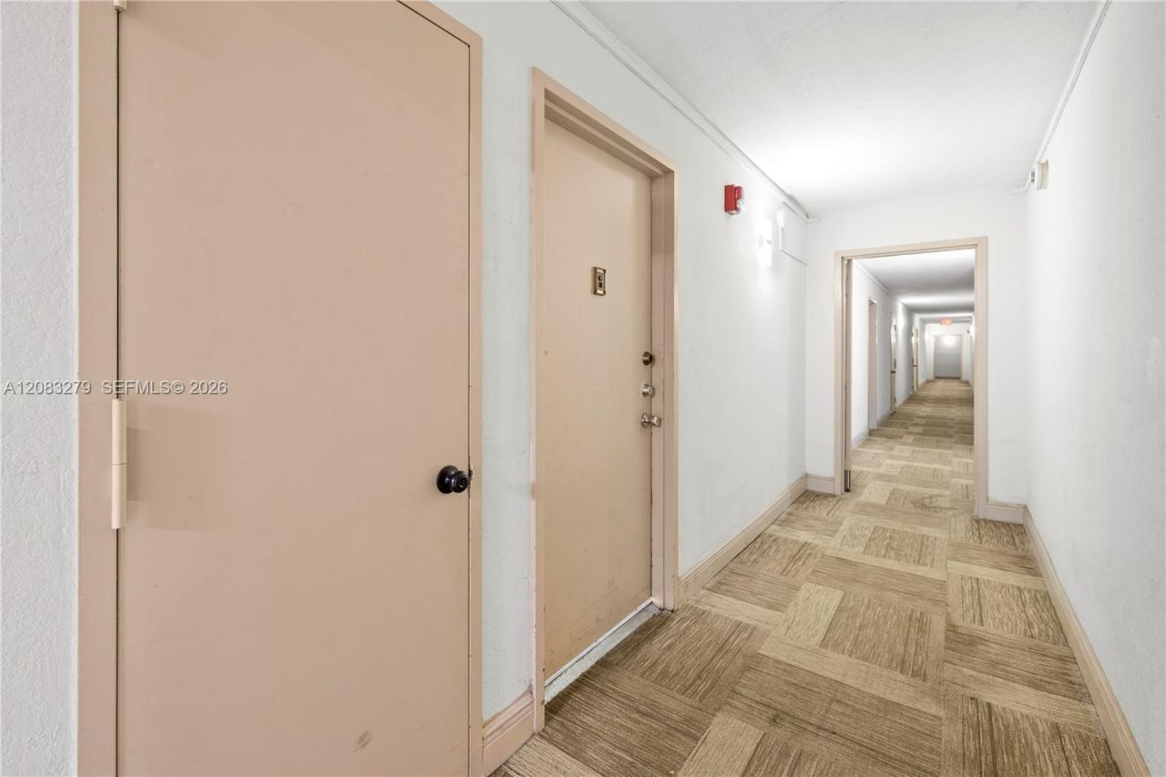 1200 NE Miami Gardens Dr , Unit 315W, Miami, FL 33179 Photo