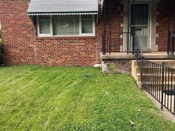 4751 Penrose Street , St Louis, MO 63115