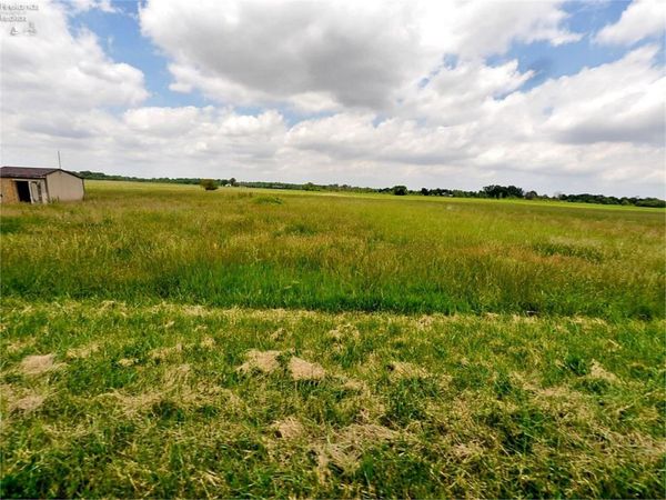 2846 CR 65, Fremont, OH 43420