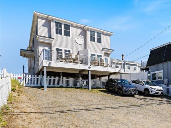 220 North End Boulevard, Unit 1, Salisbury, MA 01952
