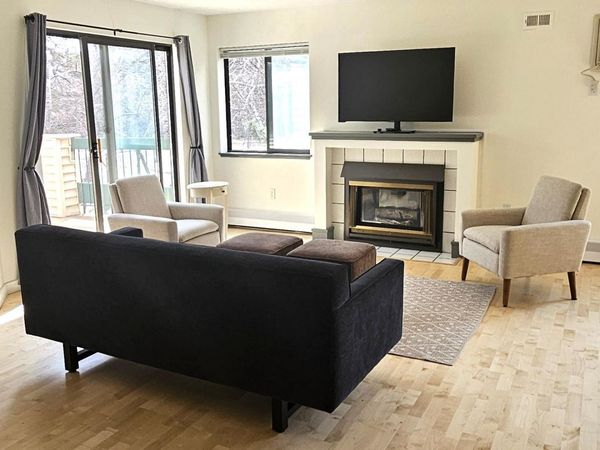 7622 York Avenue S, Unit 1205, Edina, MN 55435