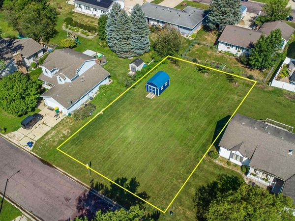 840 27th Street, Spirit Lake, IA 51360