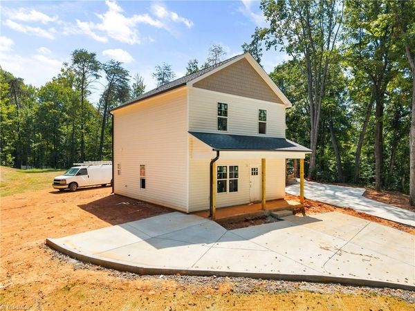 107 Barlow Circle, Winston-Salem, NC 27105