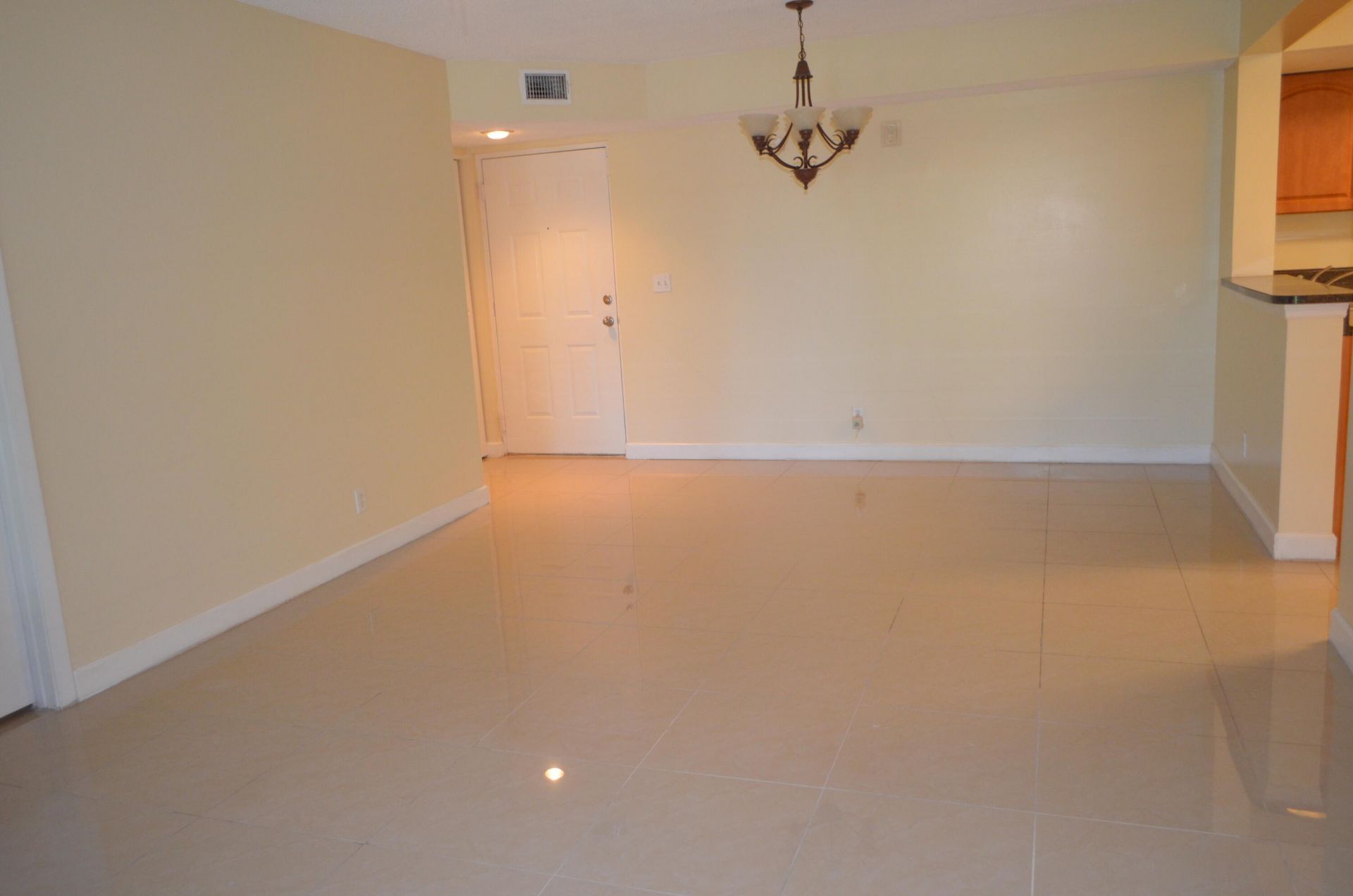 5821 Riverside Drive, Unit 105B2, Coral Springs, FL 33067 Photo