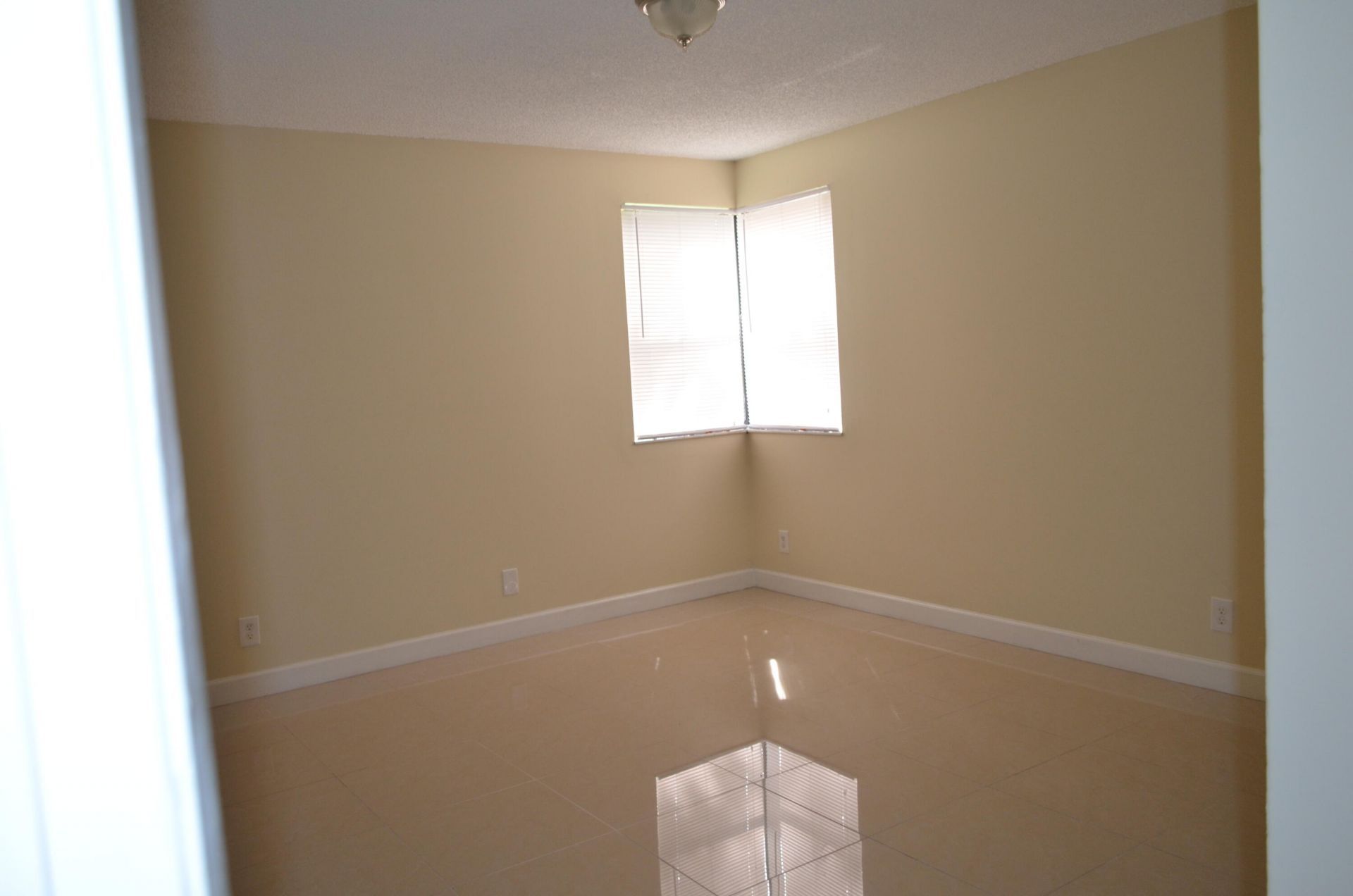 5821 Riverside Drive, Unit 105B2, Coral Springs, FL 33067 Photo