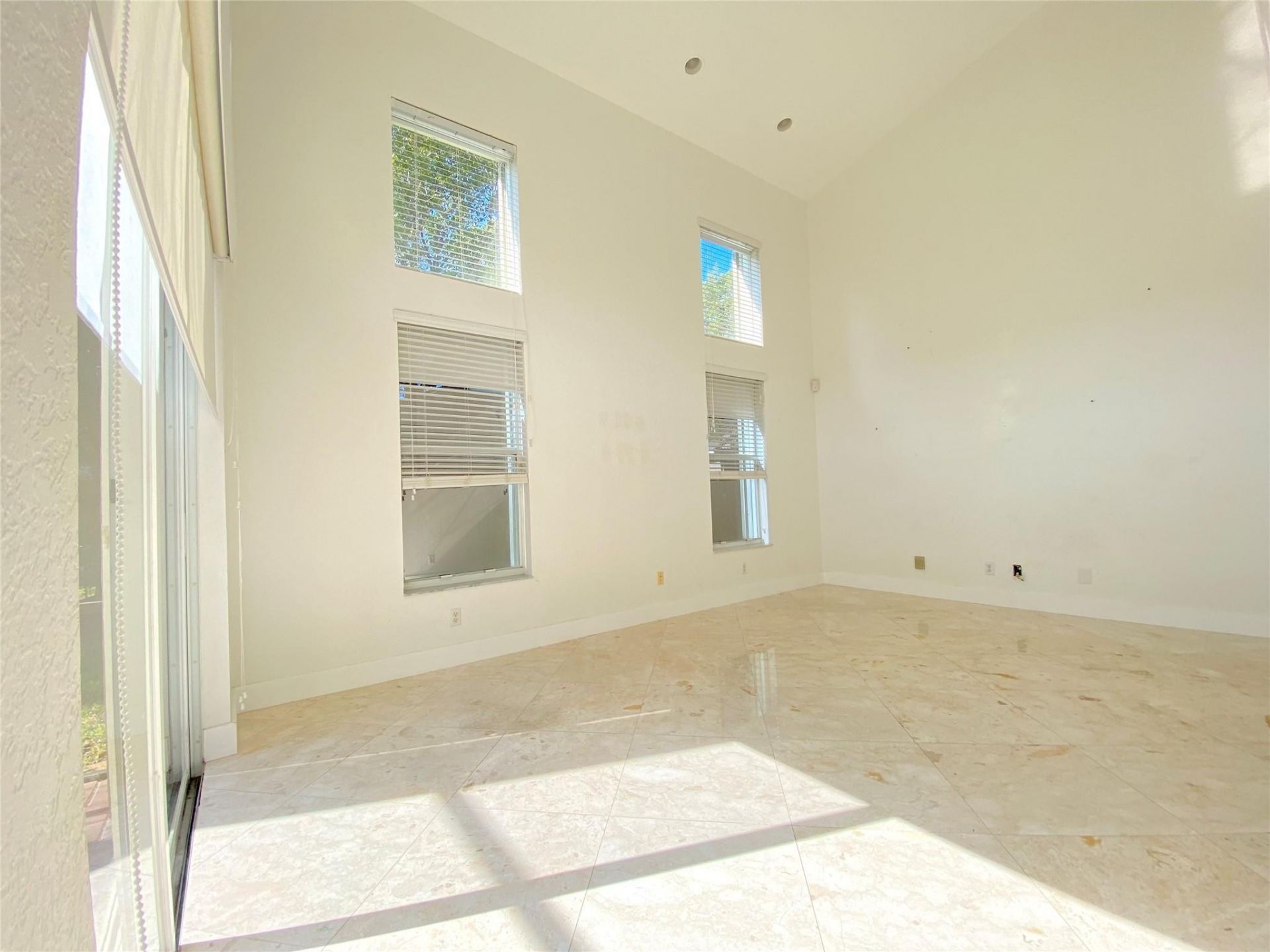 5830 NW 119th Drive, Coral Springs, FL 33076 Photo