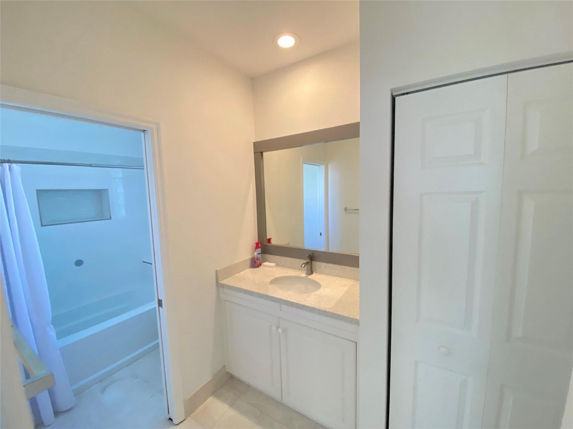 5830 NW 119th Drive, Coral Springs, FL 33076 Photo