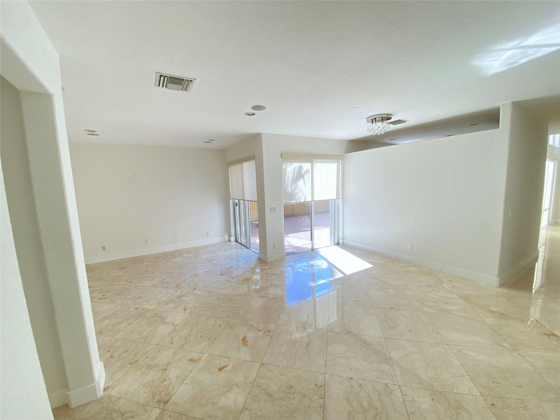 5830 NW 119th Drive, Coral Springs, FL 33076 Photo