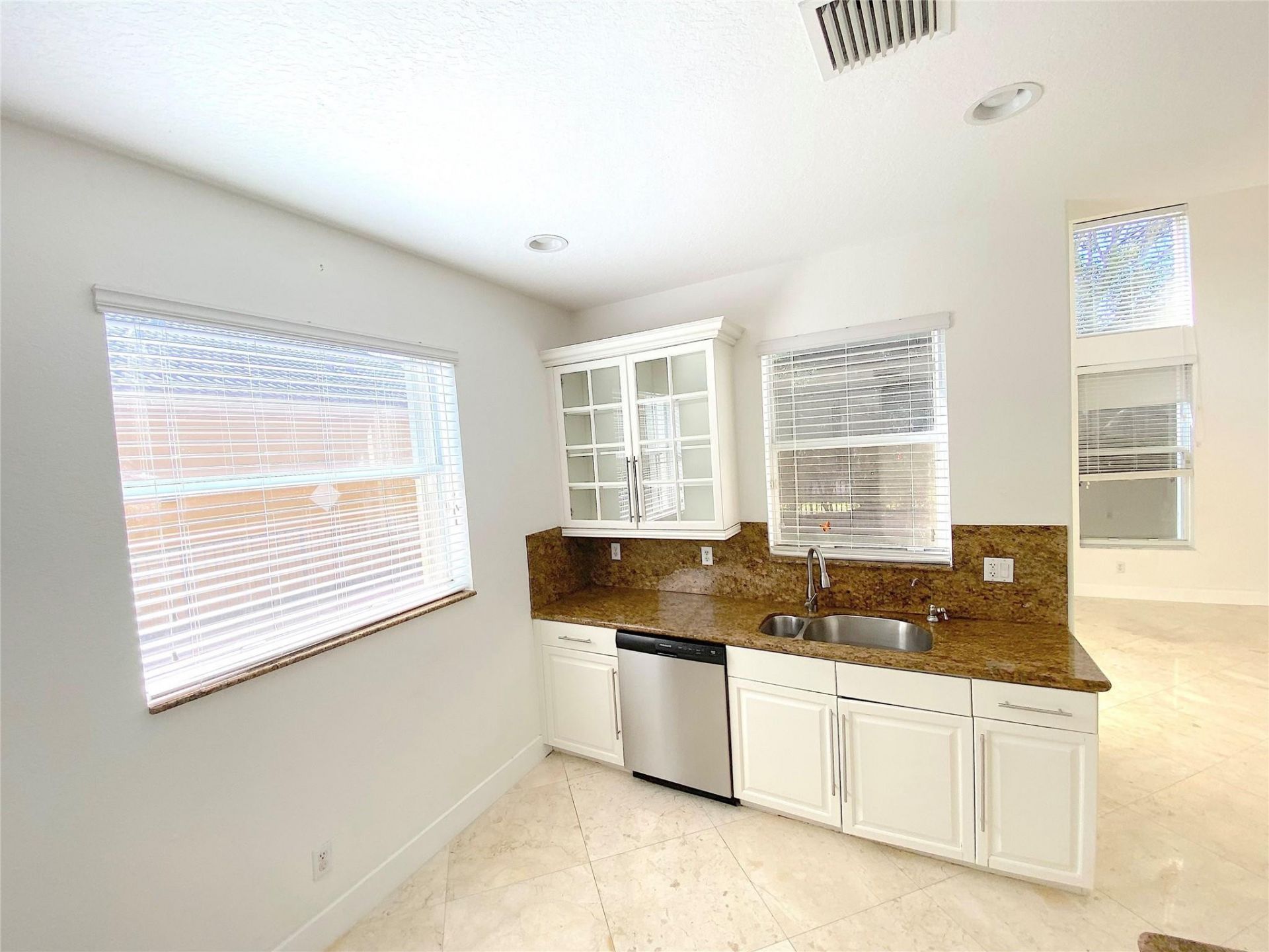 5830 NW 119th Drive, Coral Springs, FL 33076 Photo