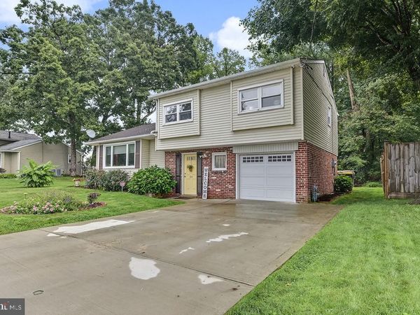 29 E CHEROKEE DRIVE, NEWARK, DE 19713