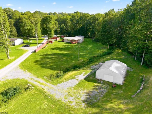 58 Mayhew Lane, Morgantown, WV 26508
