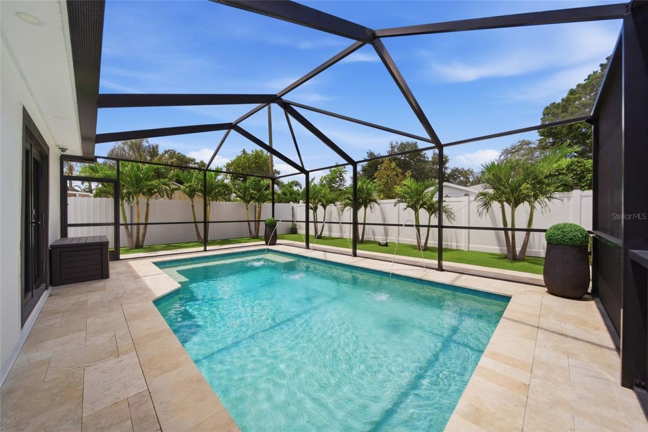 6013 45th Avenue N, Kenneth City, FL 33709 Photo