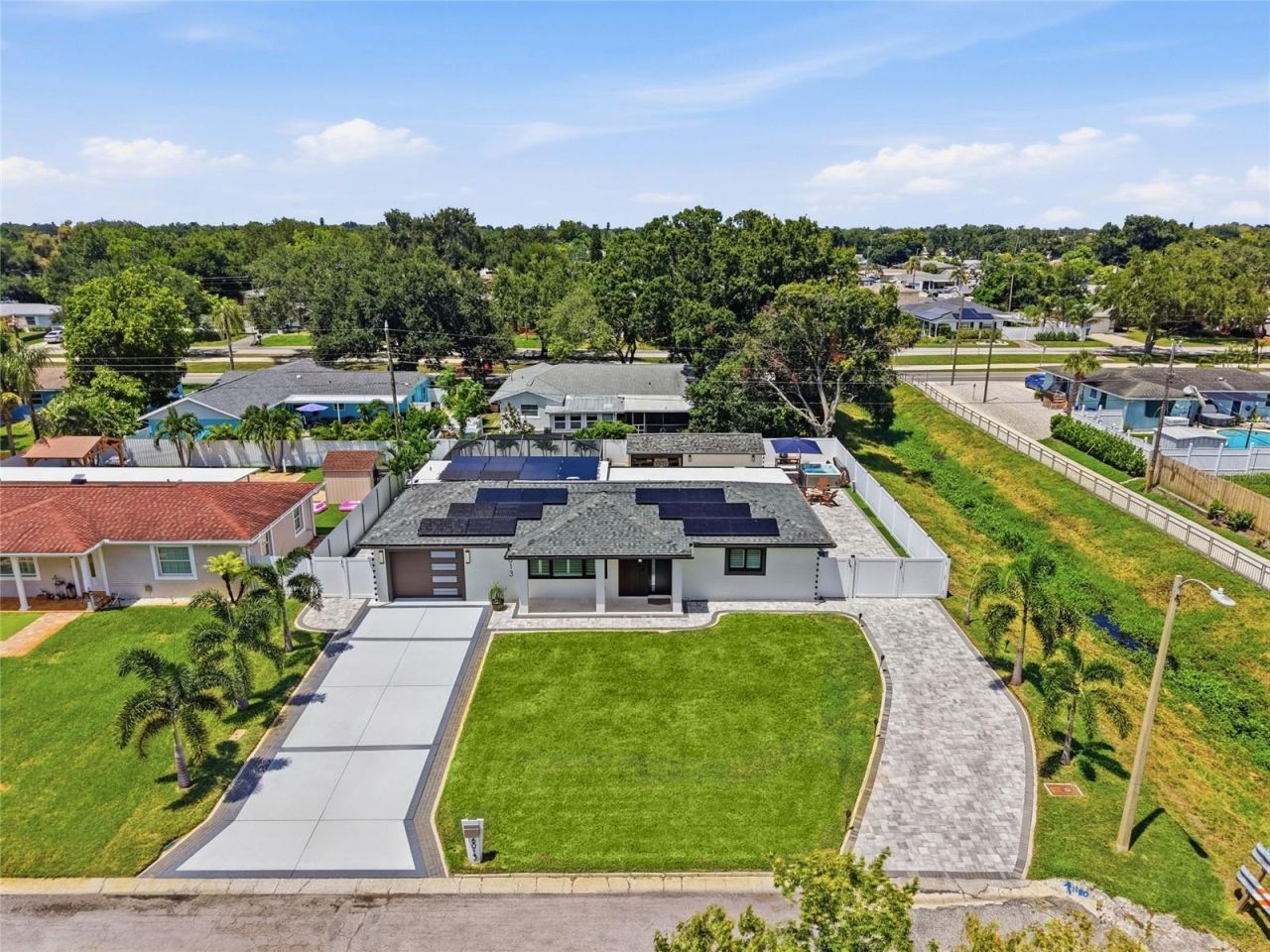6013 45th Avenue N, Kenneth City, FL 33709 Photo