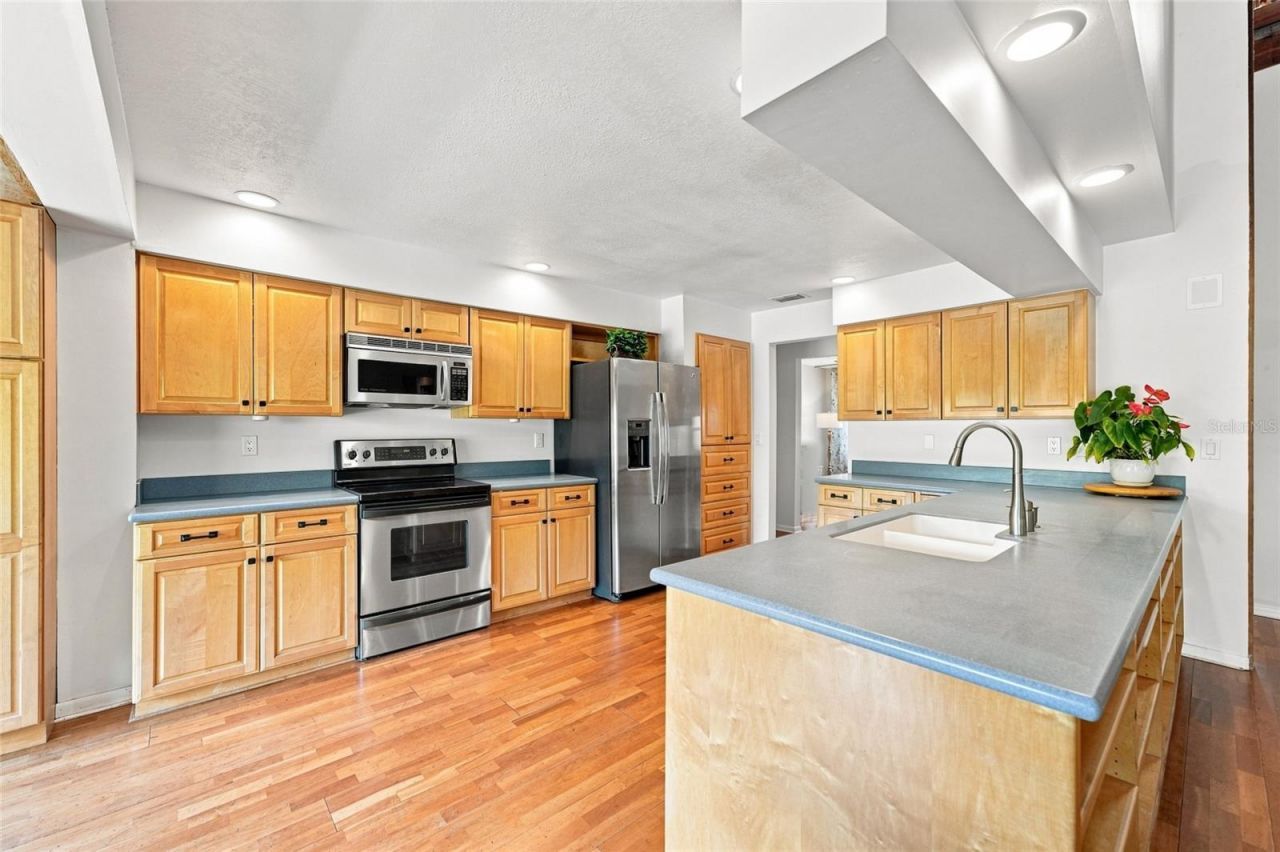 2555 Sweetgum Way W, Clearwater, FL 33761 Photo