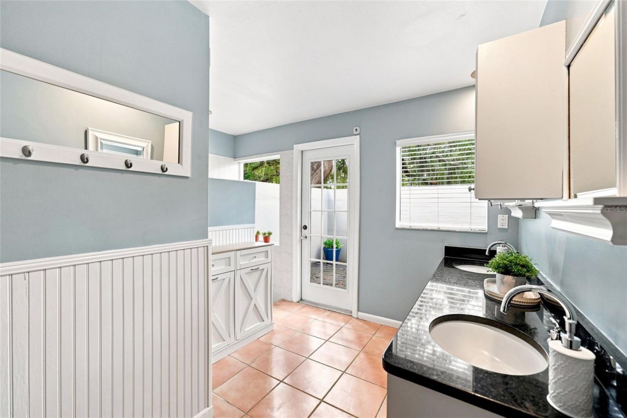 2555 Sweetgum Way W, Clearwater, FL 33761 Photo