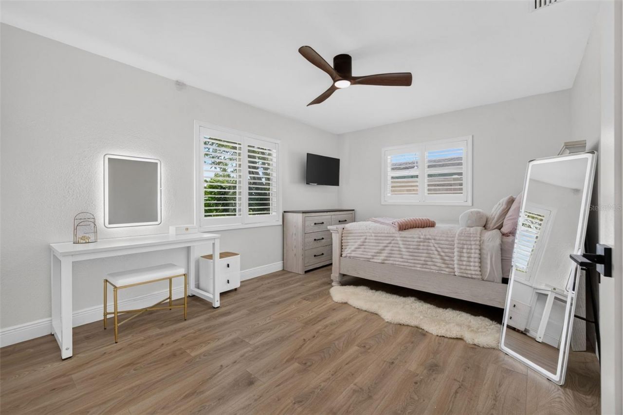 491 79th Avenue Ne, Saint Petersburg, FL 33702 Photo