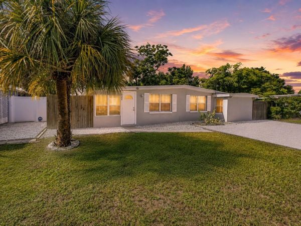 10354 110TH AVENUE , LARGO, FL 33773