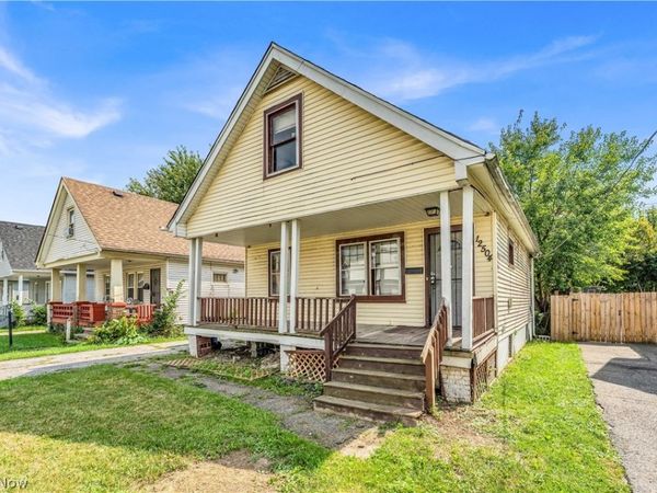 12504 Angelus Avenue , Cleveland, OH 44105