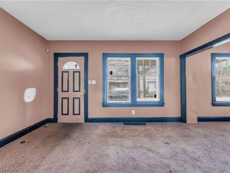 12504 Angelus Avenue, Cleveland, OH 44105 Photo 4
