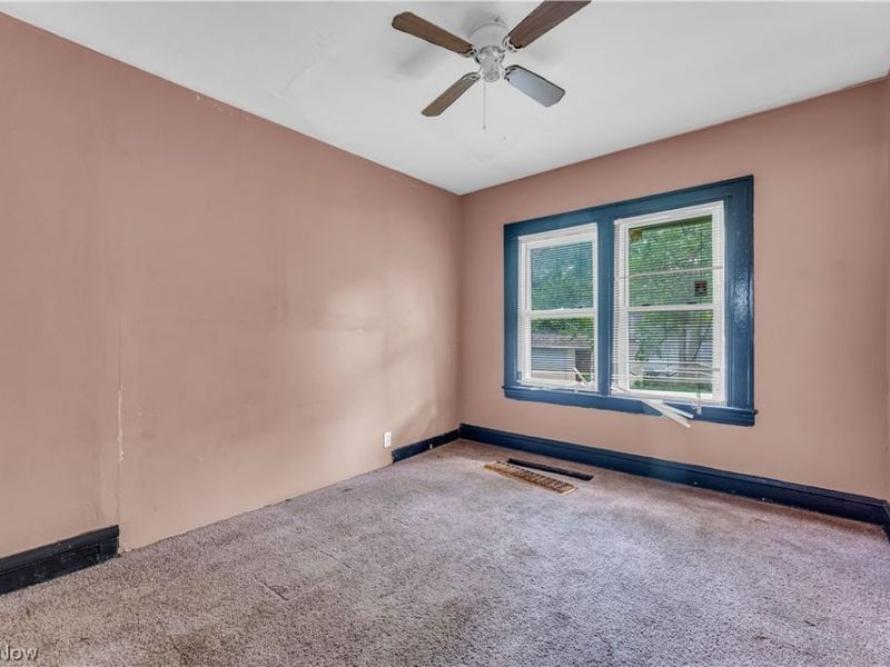 12504 Angelus Avenue, Cleveland, OH 44105 Photo 9
