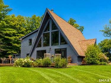 73 Dublin , Canaan, CT 06031
