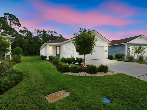 135 Fairlake Cir, St Augustine, FL 32092