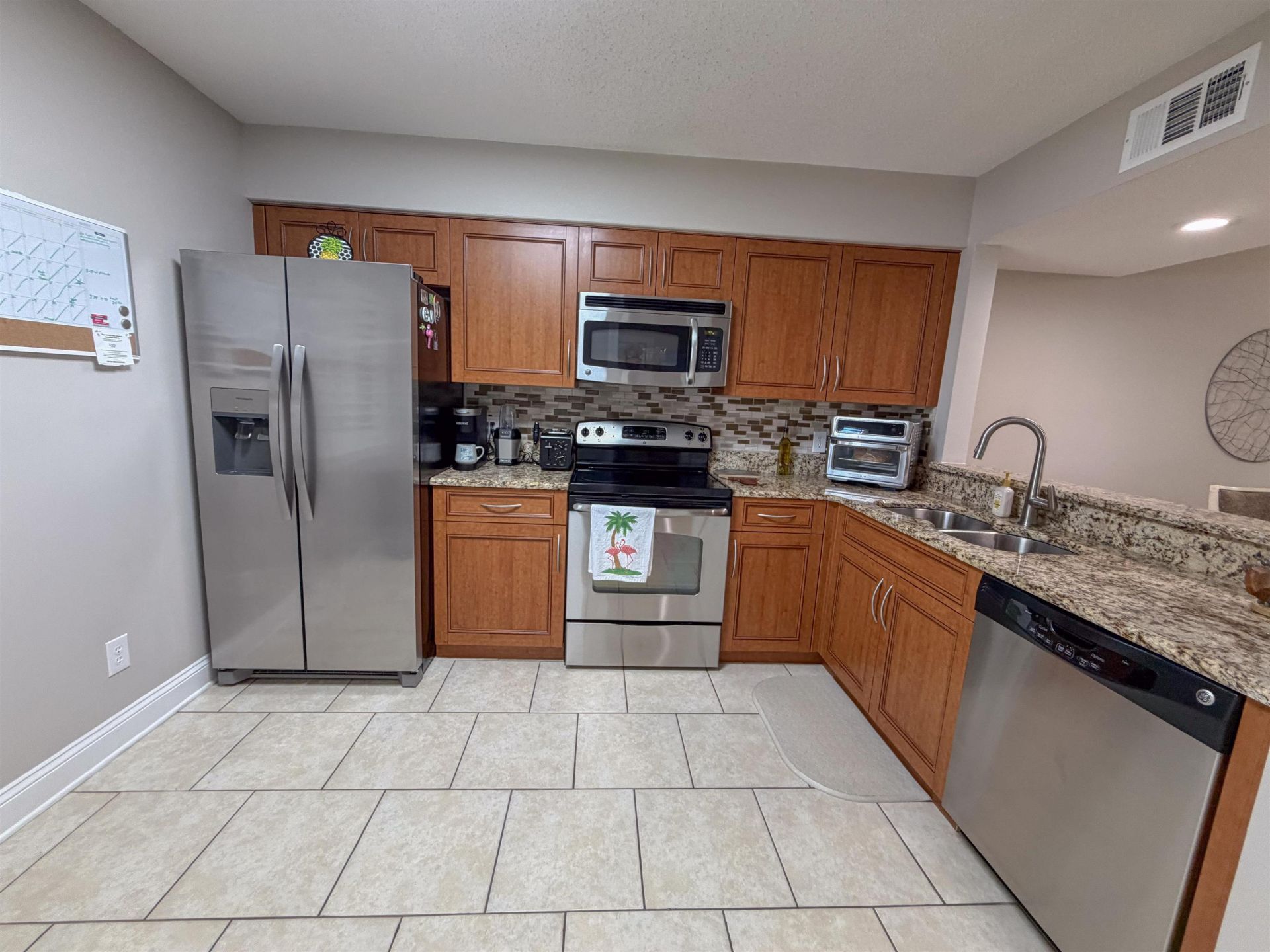 315 Wendover Ct. Photo 17