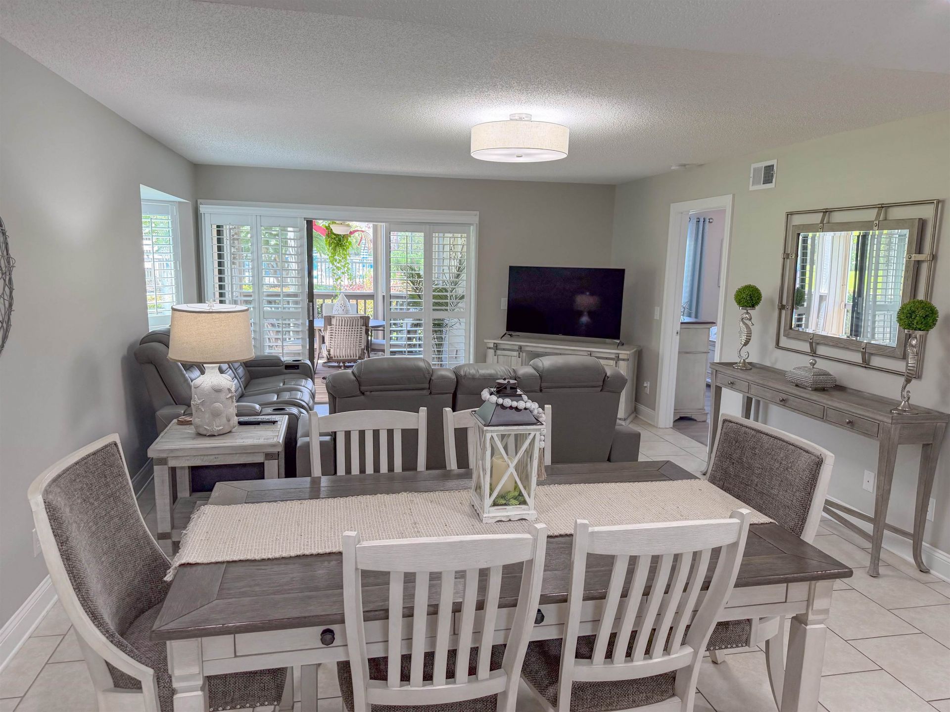 315 Wendover Ct. Photo 19