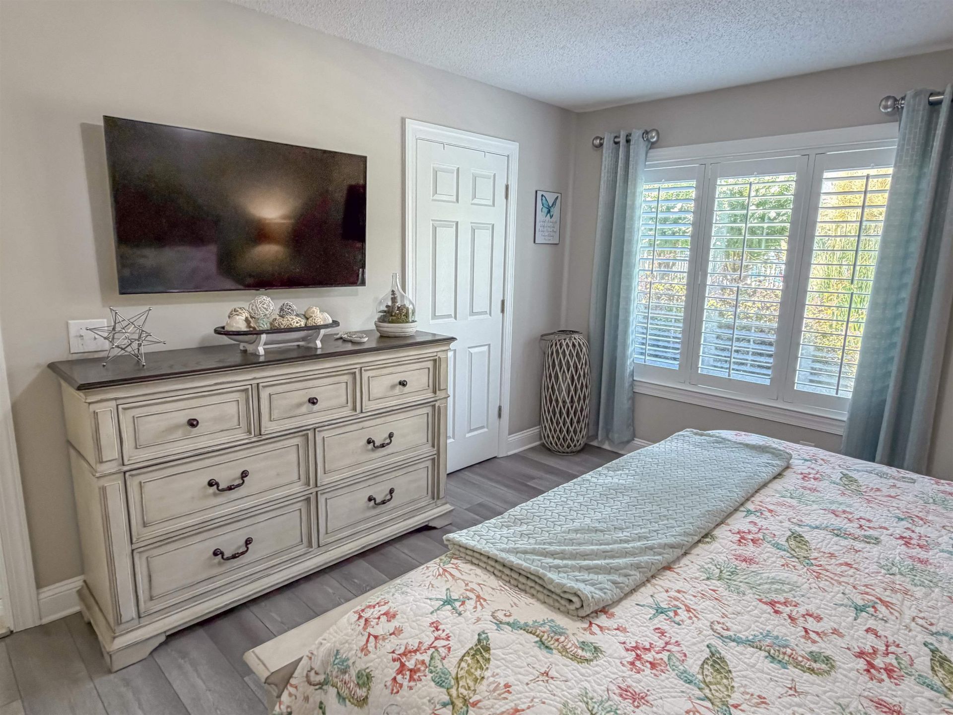 315 Wendover Ct. Photo 25