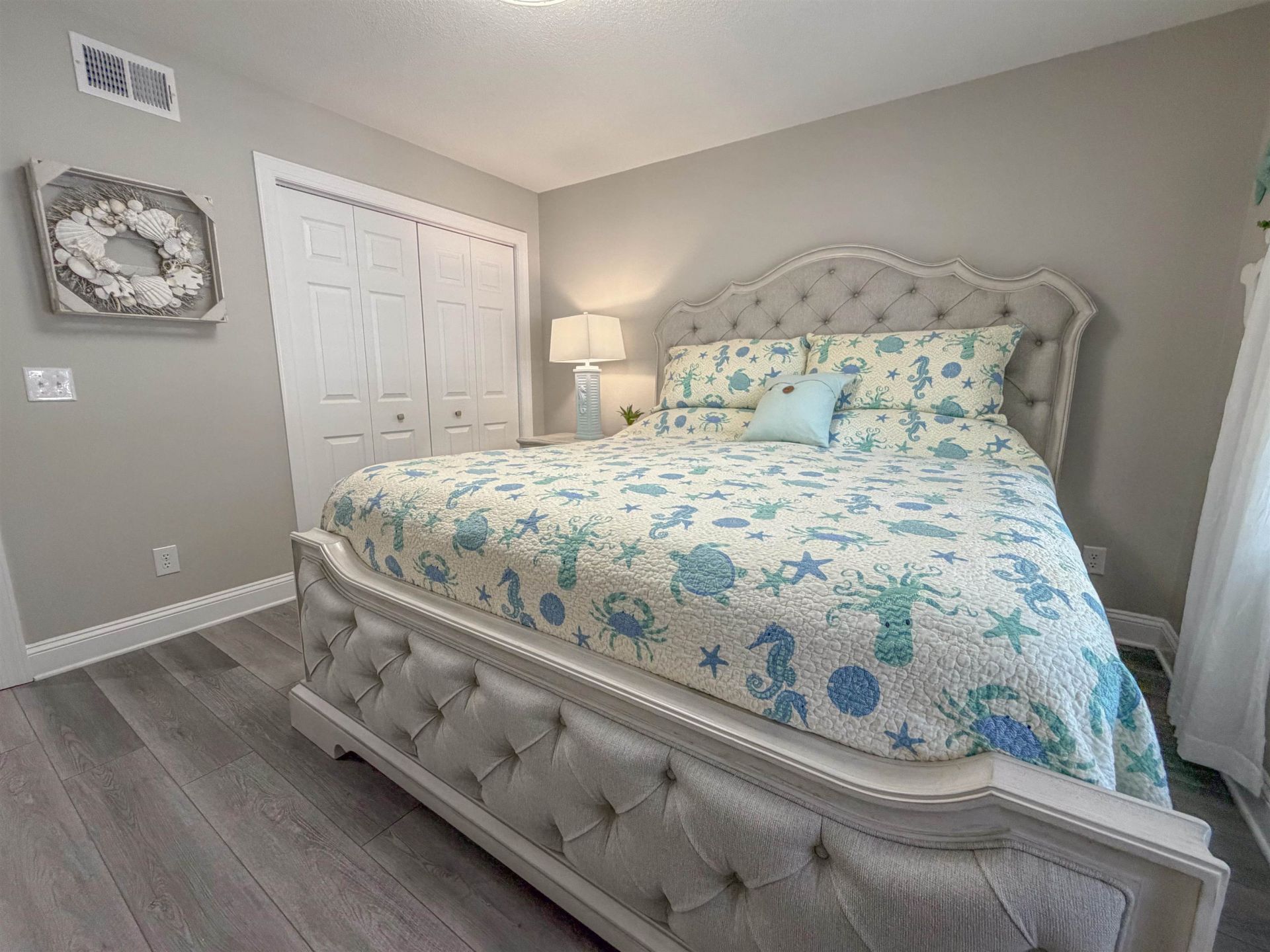 315 Wendover Ct. Photo 30