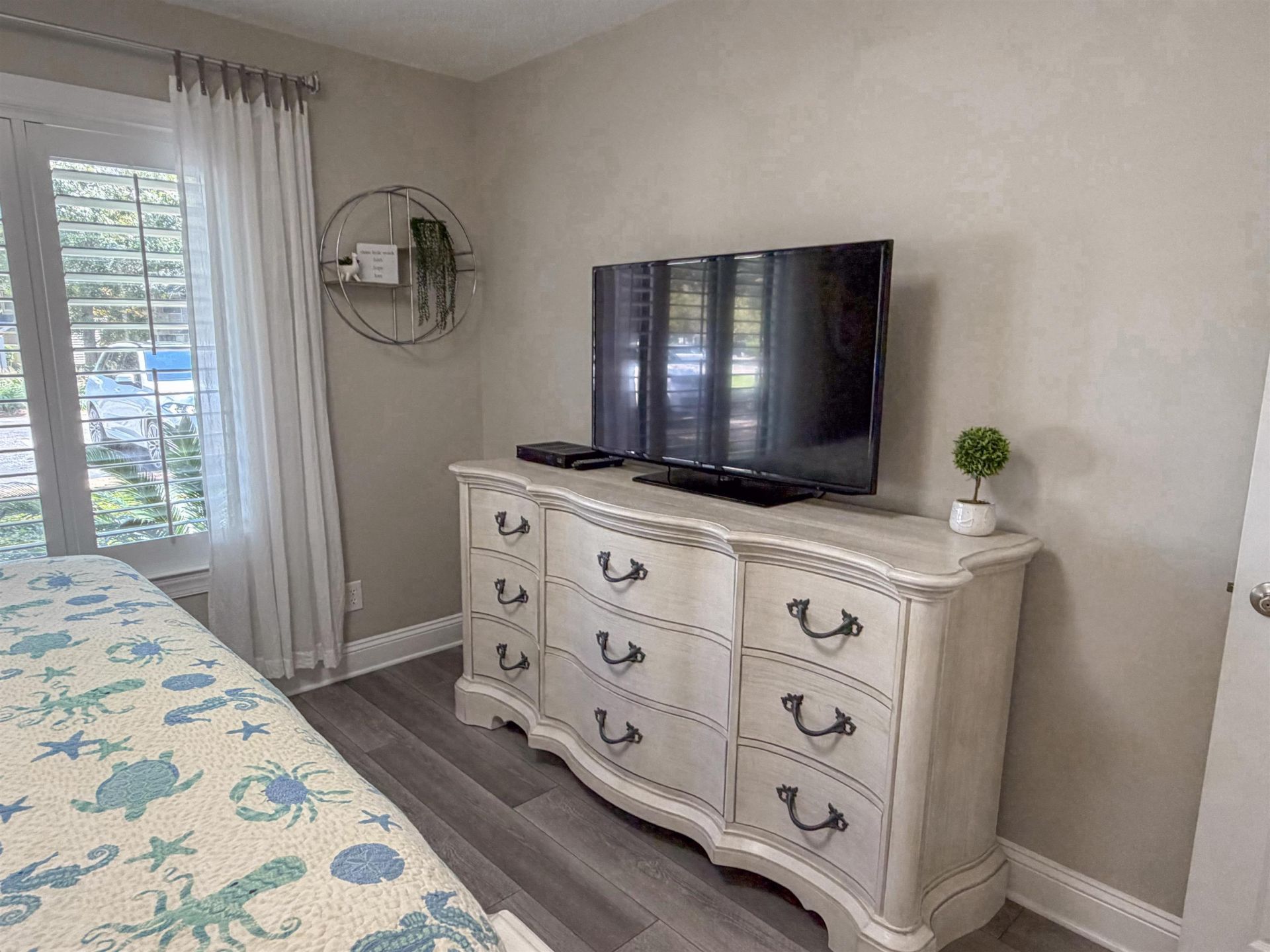 315 Wendover Ct. Photo 31