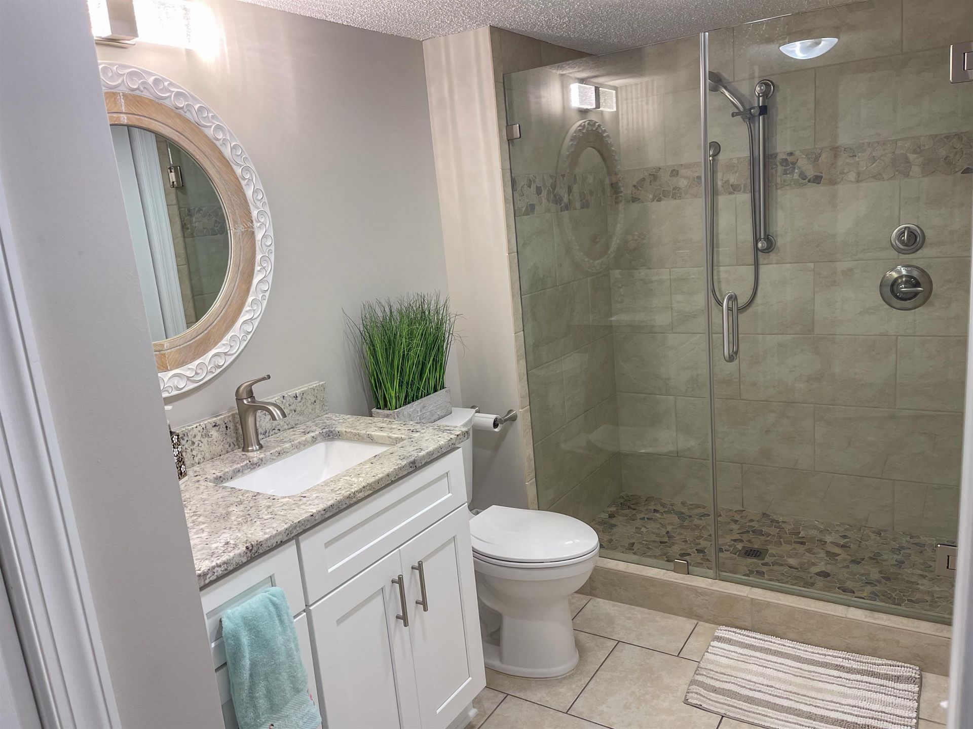 315 Wendover Ct. Photo 32