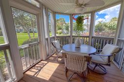 315 Wendover Ct. photo 4