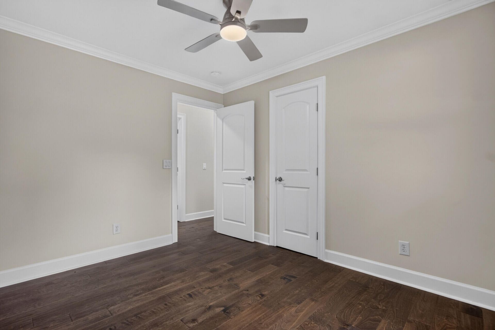 238 6th Avenue Photo 32