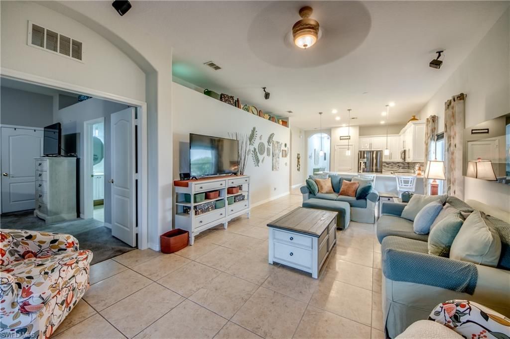 2569 Keystone Lake Dr, Cape Coral, FL 33909 Photo