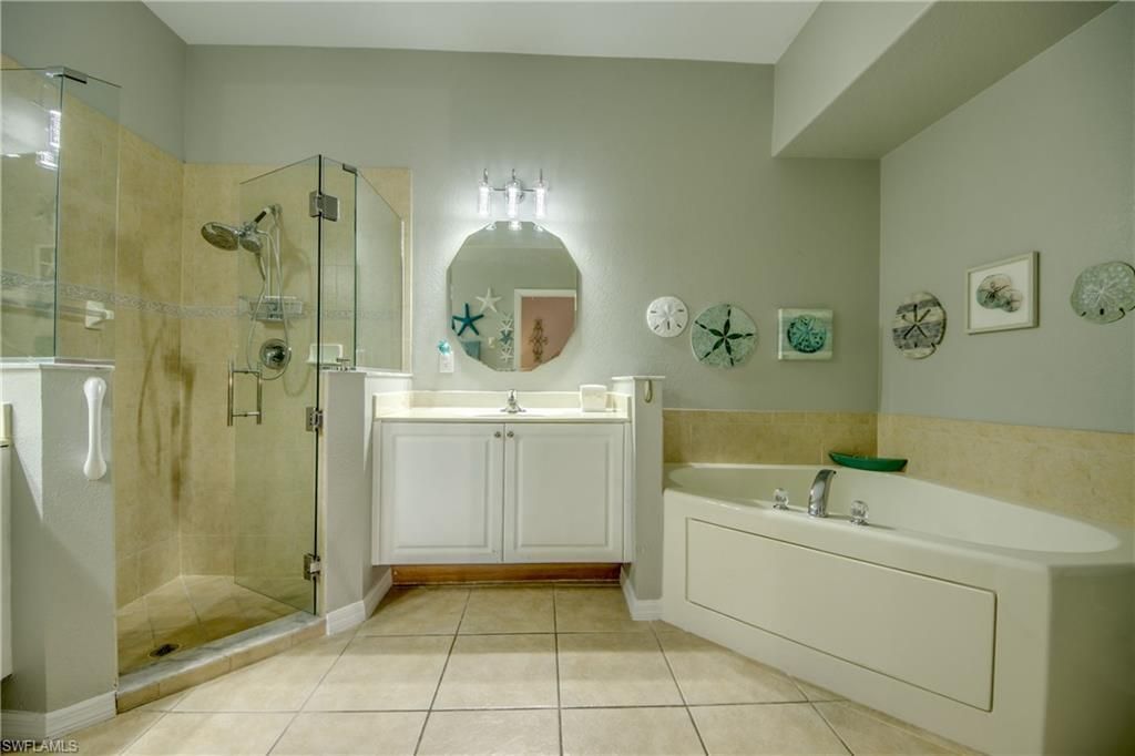 2569 Keystone Lake Dr, Cape Coral, FL 33909 Photo