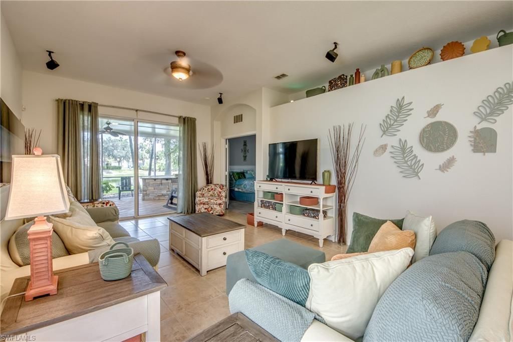 2569 Keystone Lake Dr, Cape Coral, FL 33909 Photo