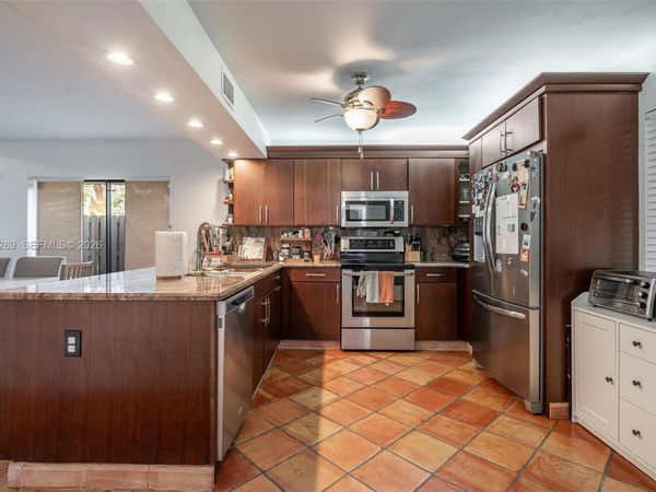 1427 SW 109th Way , Davie, FL 33324