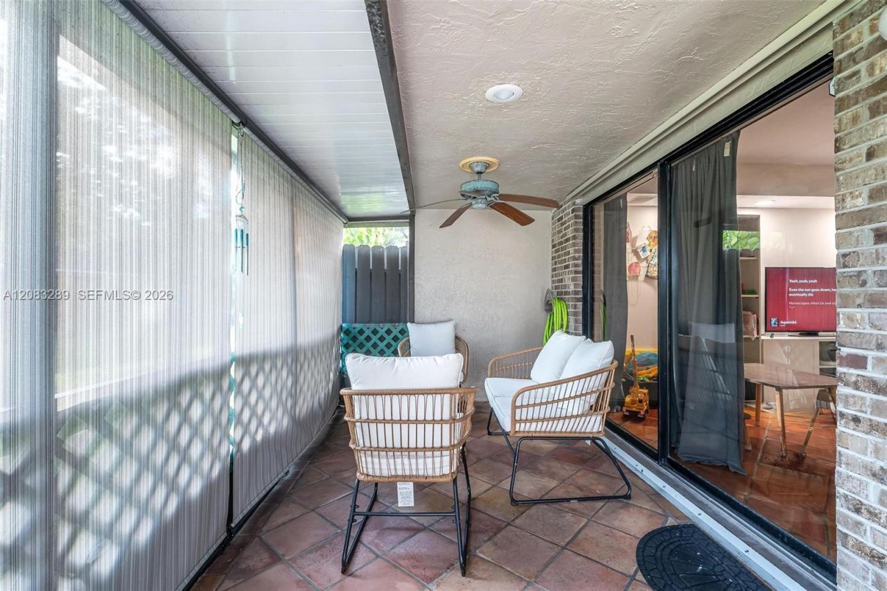 1427 SW 109th Way , Davie, FL 33324 Photo