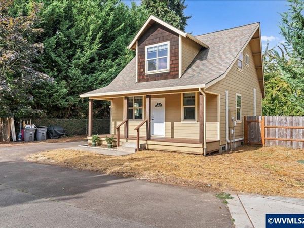 319 SE Sheridan Rd, Sheridan, OR 97378